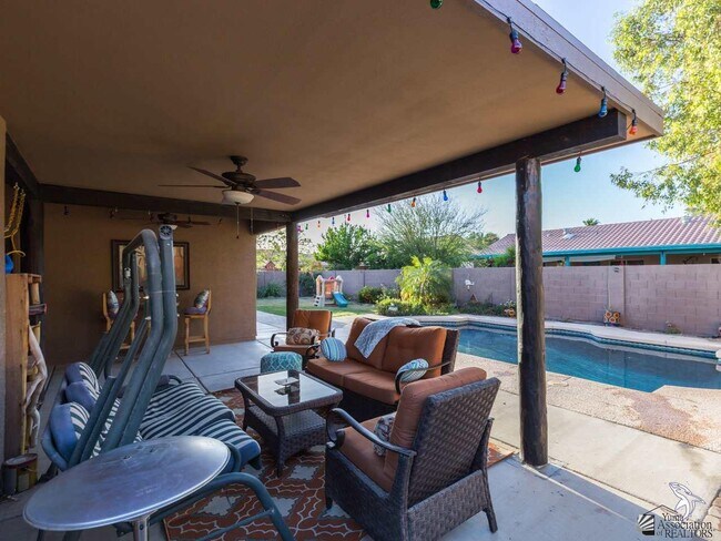 Foto del edificio - 8166 E Lorenzo Ln