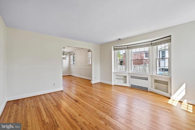 Building Photo - 202 Wilden Dr