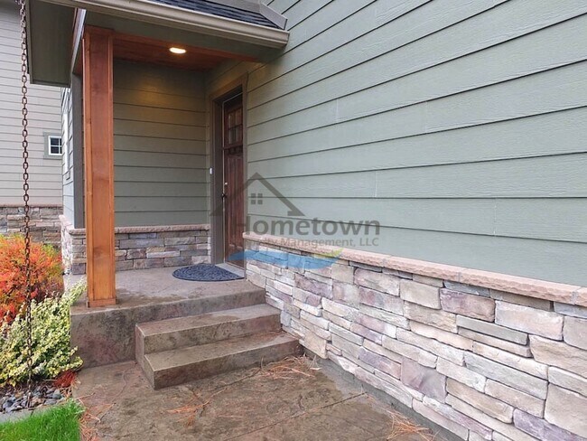 Building Photo - 2 Bedroom & 1.5 Bathroom Coeur d'Alene Hom...