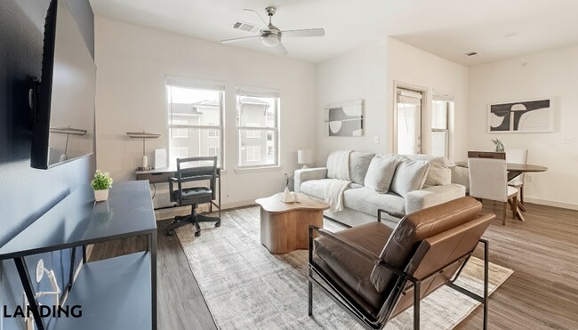 Building Photo - 2825 Main St