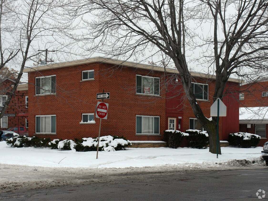 Foto principal - 13503 Mcnichols Rd
