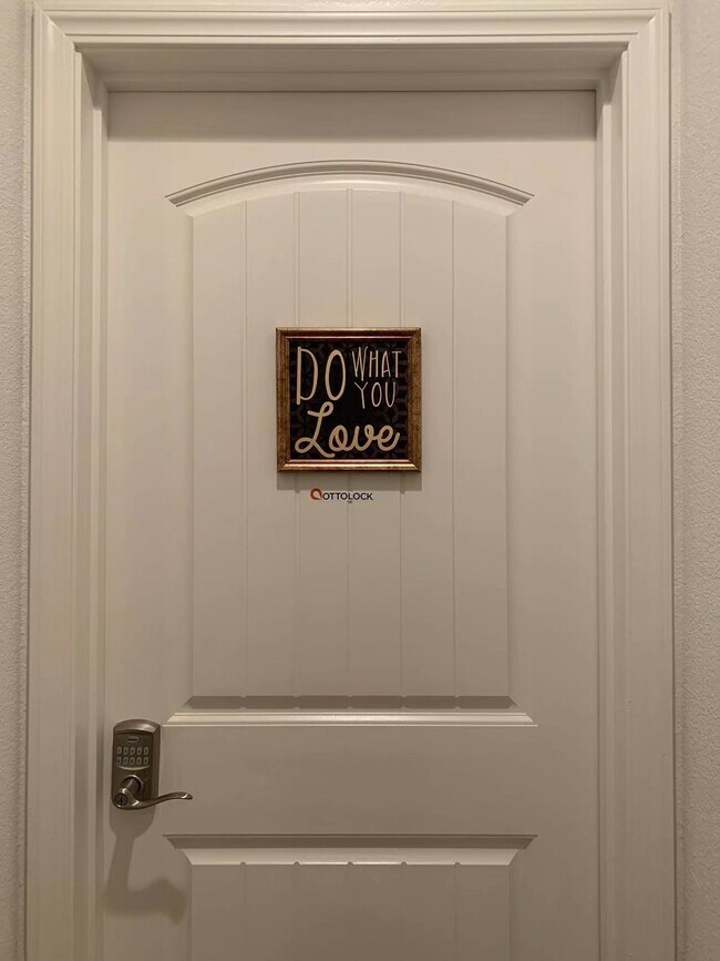 main bedroom entry door - 304 Sungold Way