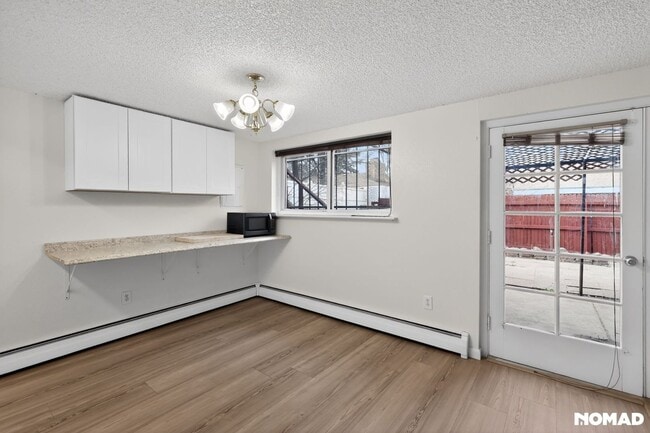 Building Photo - 1685 S Kenton Way