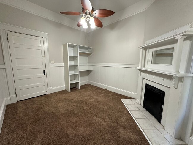 Building Photo - 946 Magnolia St