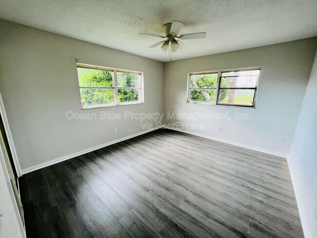 Foto del edificio - 3421 Tricon Ln