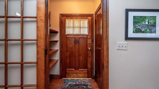 Building Photo - 1205 Miller Ave