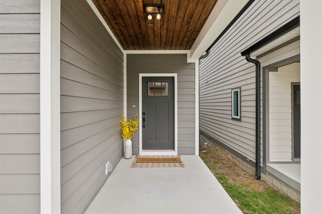 Building Photo - 2107 Chadwell Retreat Dr