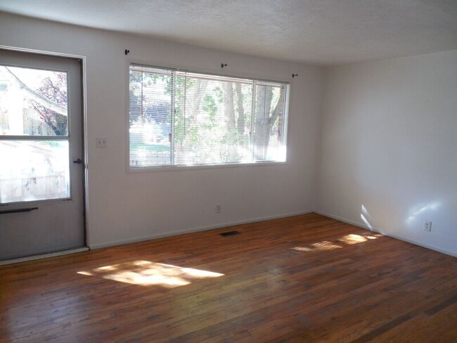 Foto del edificio - 2200 N 24th St