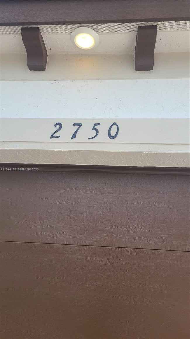 Building Photo - 2750 SE 24th Terrace