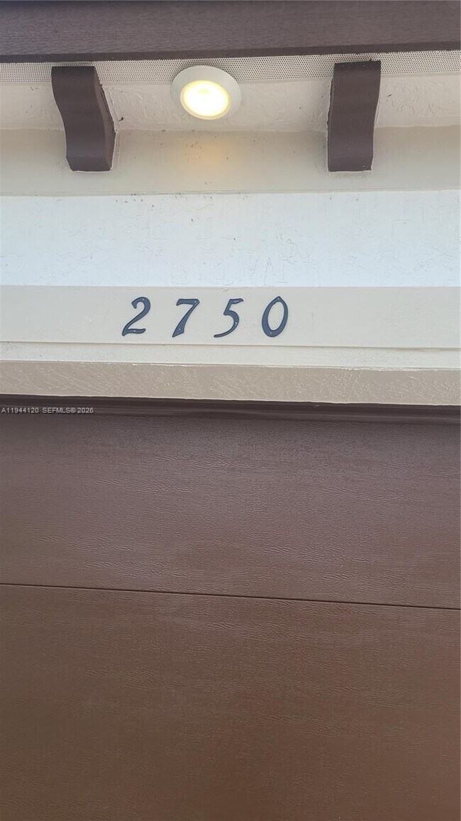 Foto del edificio - 2750 SE 24th Terrace