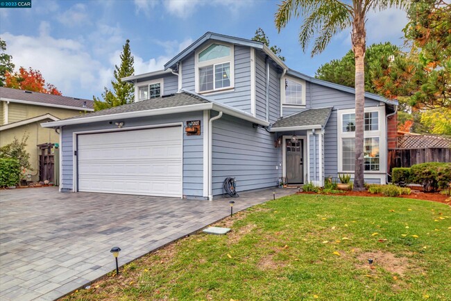 Building Photo - 2207 Bridgeport Way