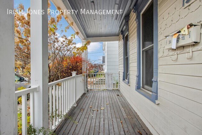 Foto del edificio - 138 Weimar St