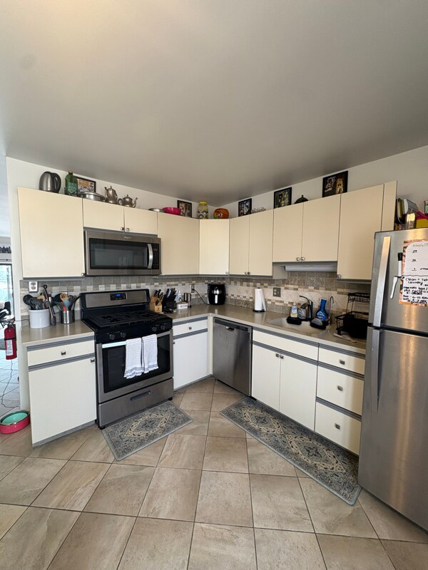 Foto del edificio - 3914 South Blvd