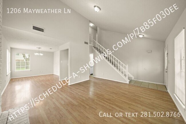 Foto del edificio - 1206 Mayweather Ln