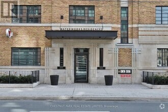 Building Photo - 505-505 Richmond St W