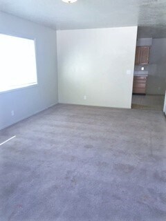 Foto del edificio - 1819 S Von Elm St