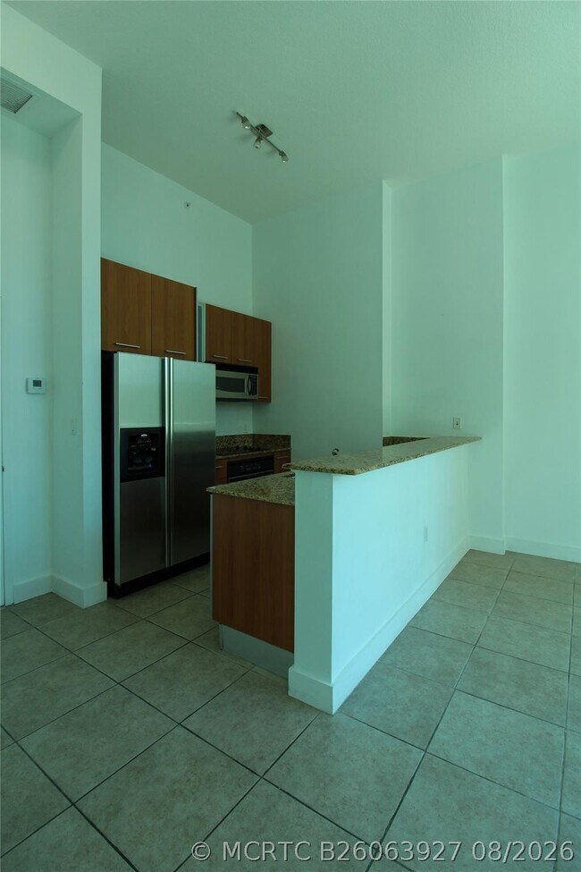 Foto del edificio - 9055 SW 73rd Ct