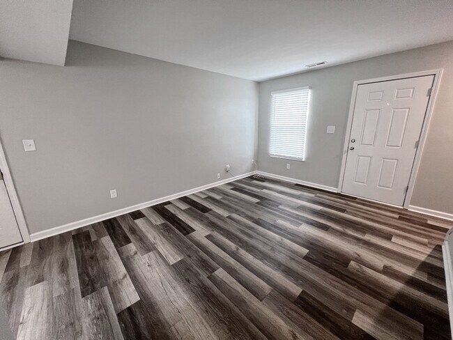 Foto del edificio - Three Bedroom Townhome in Covington!