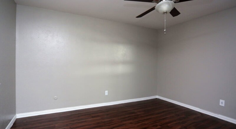 Primary Photo - 5601 Birchman Ave