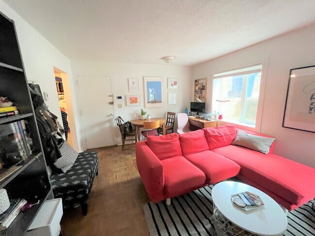 Foto del edificio - 524 Putnam Ave