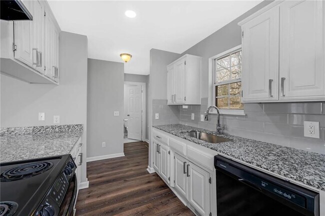 Building Photo - 3215 Cardinal Creek Cir