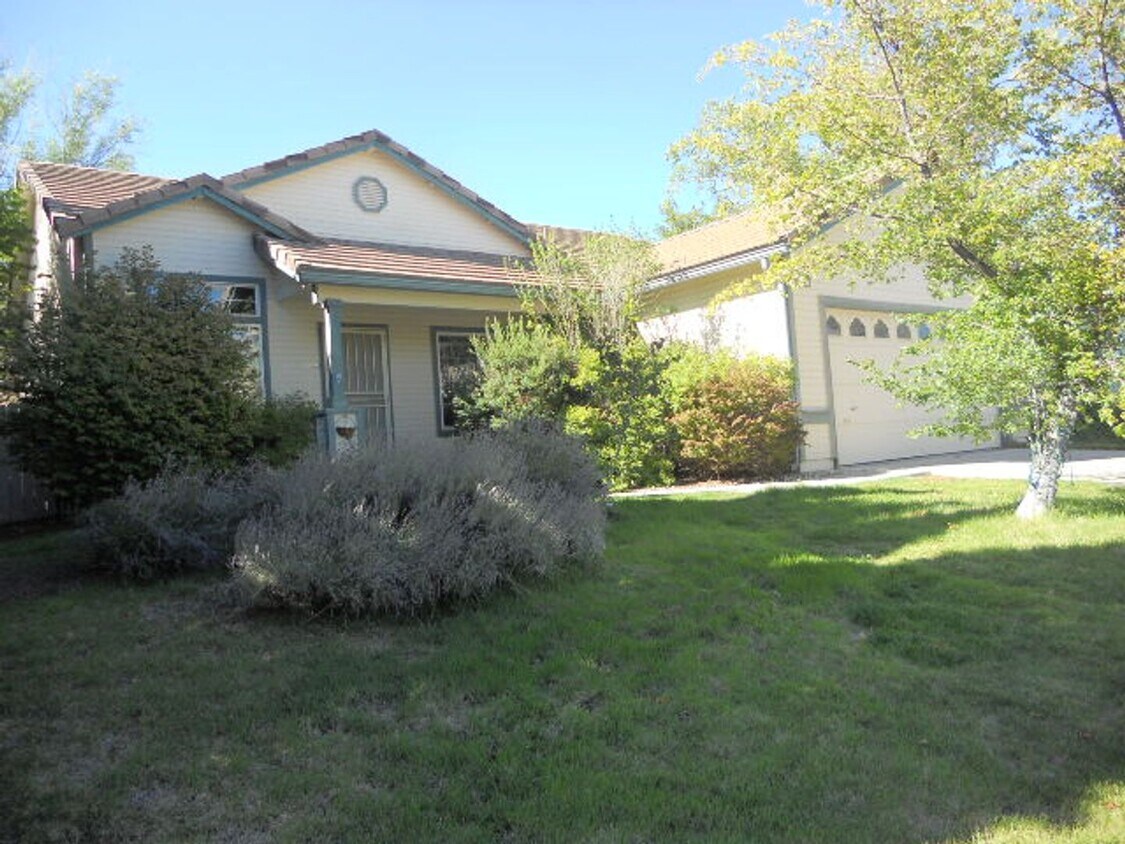 Primary Photo - Four Br Single Story Home in NW Reno