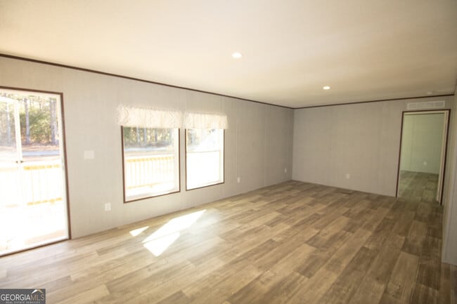 Building Photo - 1778 Zettwell Rd