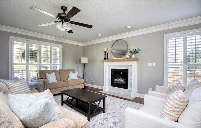 Building Photo - 5106 Tropicana Dr