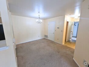 Building Photo - 411 Waterford Dr