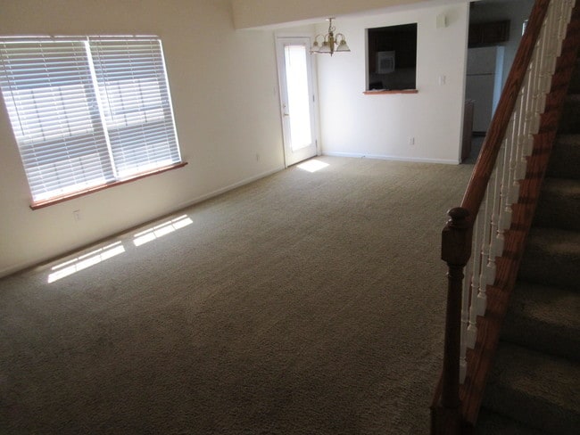 Building Photo - 1710 Juniper Dr