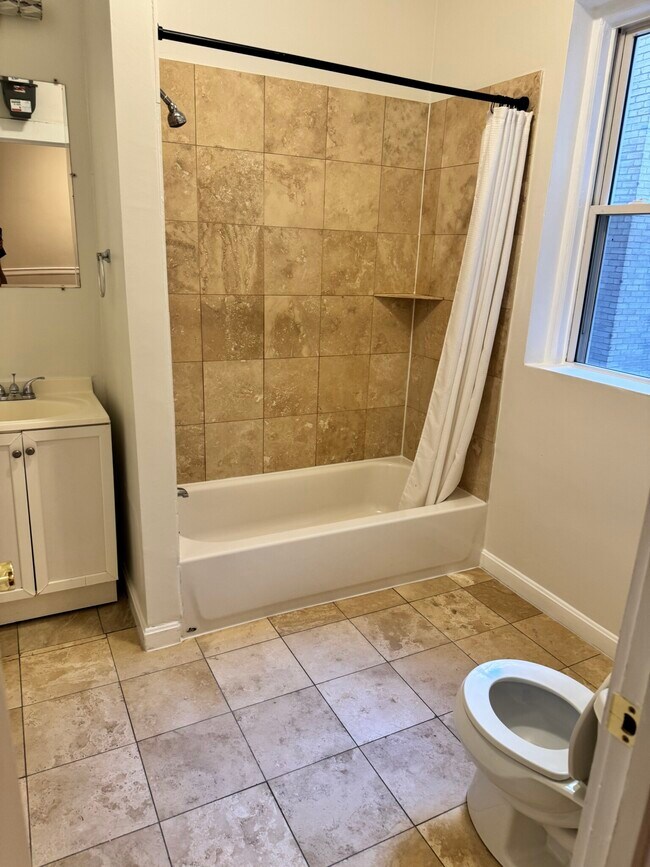 Foto del edificio - 1197 Commonwealth Ave