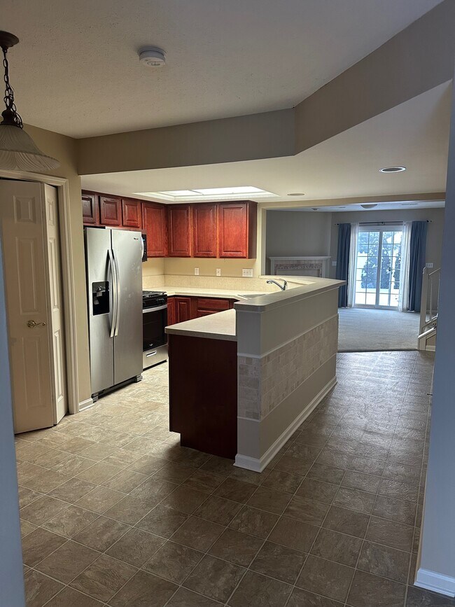 Cocina convertida en sala de estar - 140 Sand Ct