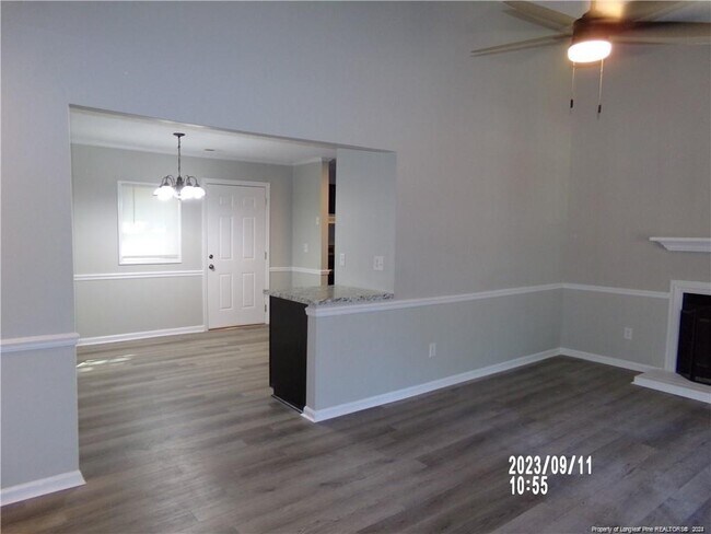 Foto del edificio - 118 Girard Ave