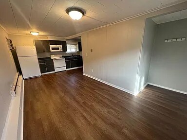 Foto del edificio - 304 E Lehr Ave