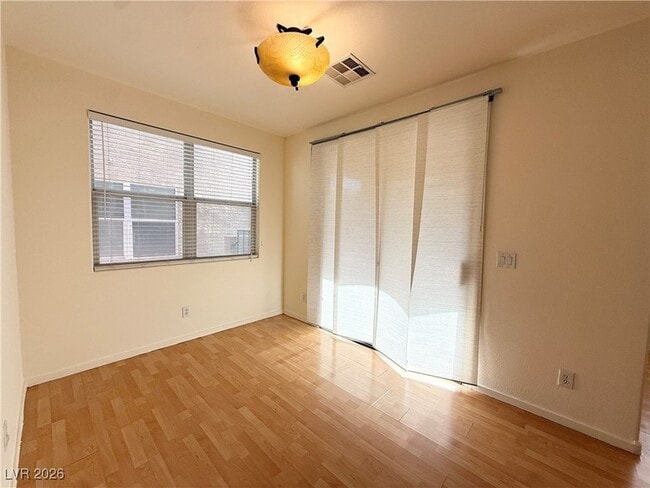 Foto del edificio - 9623 W Post Rd