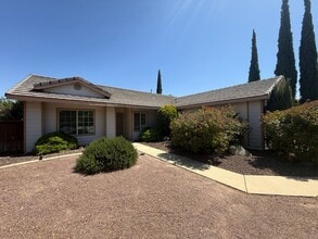 Building Photo - 42472 Plains Dr
