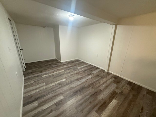 Building Photo - 1089 W Schafer Dr