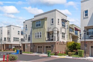 Building Photo - 40711 Penstemon Terrace