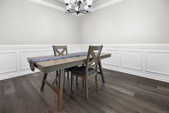 Foto del edificio - Pet Friendly Four Bedroom with Bonus!