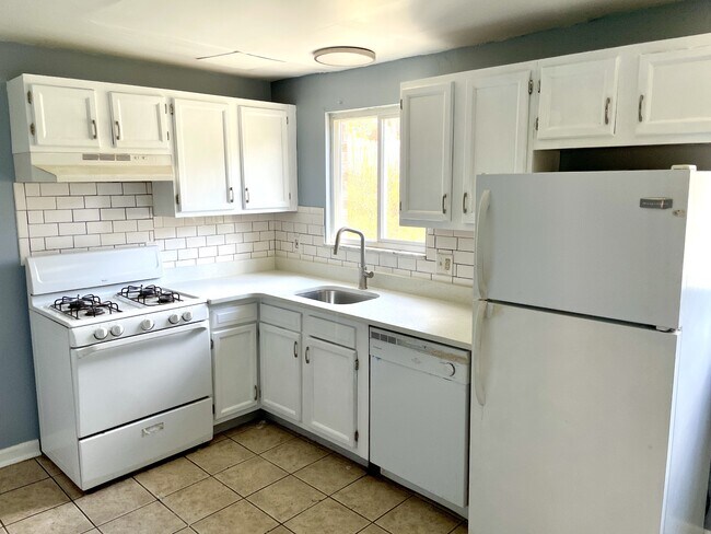 Foto del edificio - 440 Brierly Ln