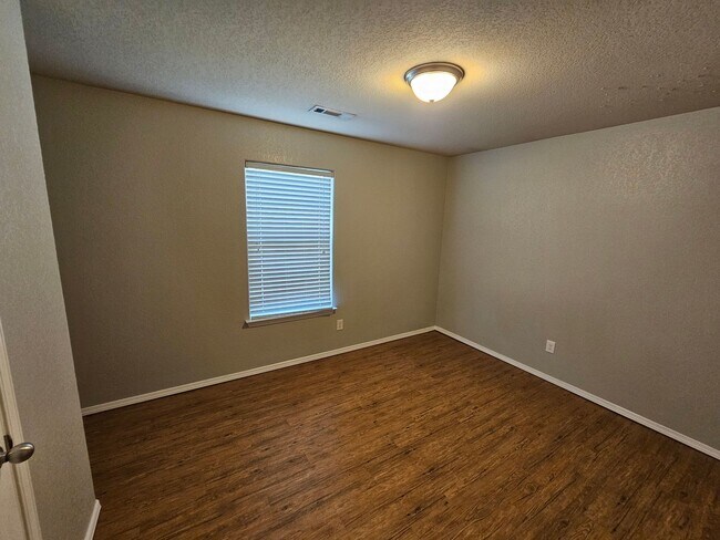 Foto del edificio - Nice 3 bedroom in west Fayetteville