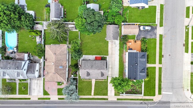 Building Photo - 308 New South Rd