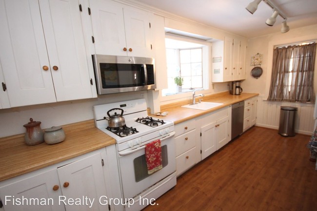 Building Photo - 4 br, 2 bath House - 6 Kendall Lane