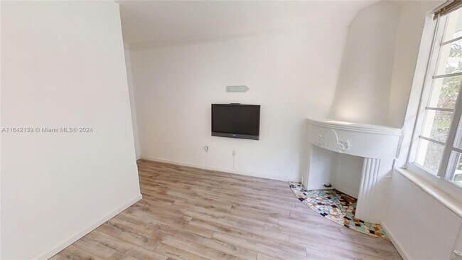 Foto del edificio - 1341 Meridian Ave