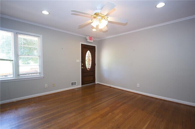 Foto del edificio - 1835 Lawrenceville Hwy