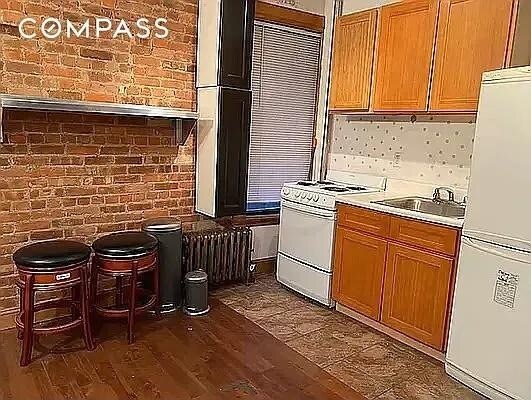 Photo - 1278 1st Ave House