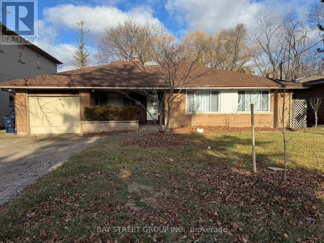 Photo principale - 44 Hawksbury Dr