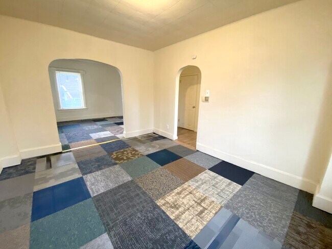 Foto del edificio - 2604 Kirby Ave NE