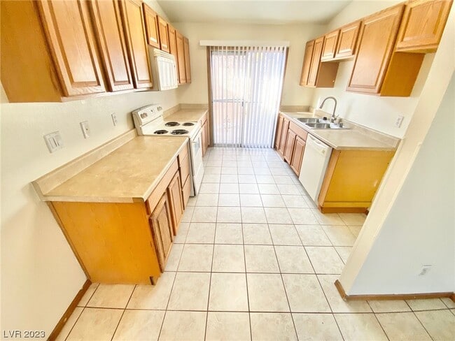 Building Photo - 1642 Discus Dr