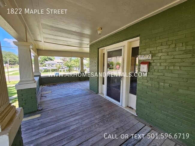 Building Photo - 1822 Maple Street | $725 | 2 beds, 1 full ...